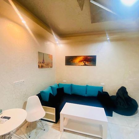 Luxury Apartment With Jacuzzi On Republic Square Ereván Exterior foto