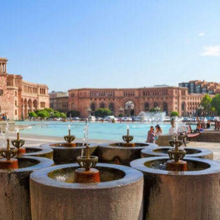 Luxury Apartment With Jacuzzi On Republic Square Ereván Exterior foto