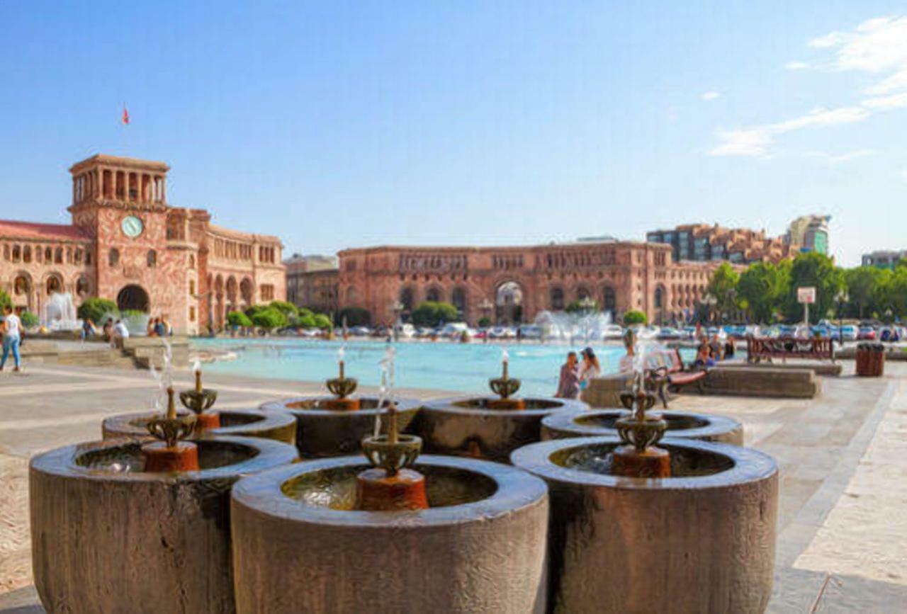 Luxury Apartment With Jacuzzi On Republic Square Ereván Exterior foto